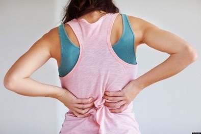 Vì sao bạn bị đau lưng kéo dài?